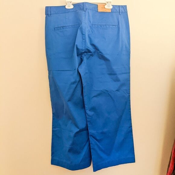 LL Bean Chinos Favorite Fit Capri Cropped Pants Blue - Picture 2 of 6